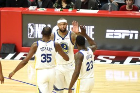 关于风云突变！法兰克福清晨门线救险；亚冠版图或变；球迷炸锅；阵容厚度经受考验的信息-kaiyun.com