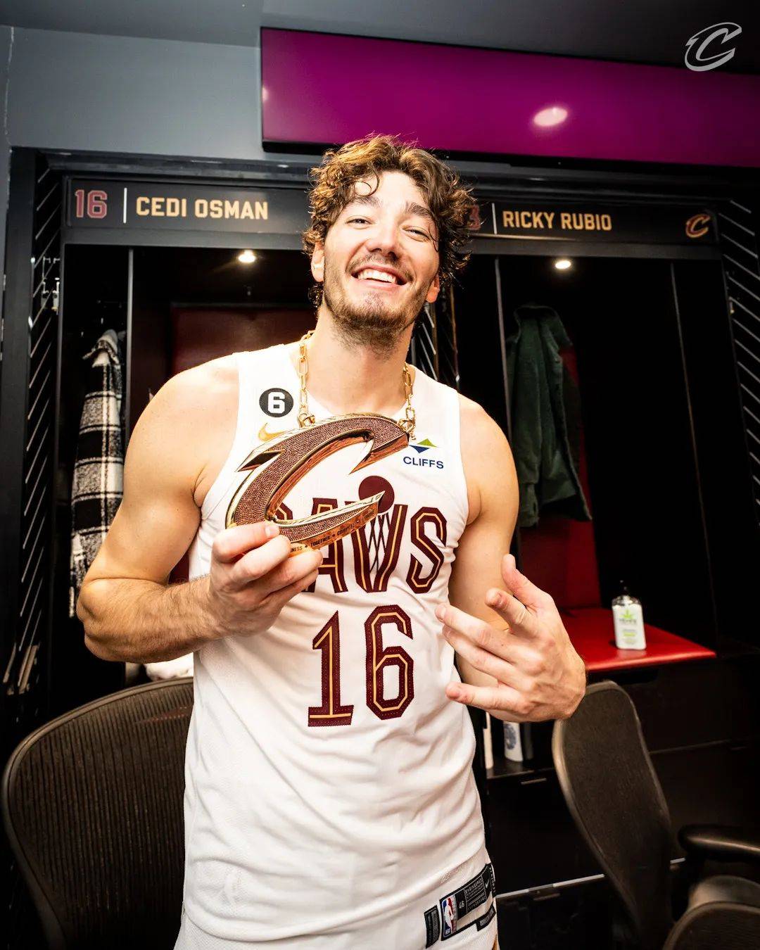 集结日欧冠传出新动向,克里夫兰骑士篮板制胜,管理层表态:目标明确,训练强度明显提升的简单介绍 集结日欧冠传出新动向,克里夫兰骑士篮板制胜,管理层表态:目标明确,训练强度明显提升的简单介绍